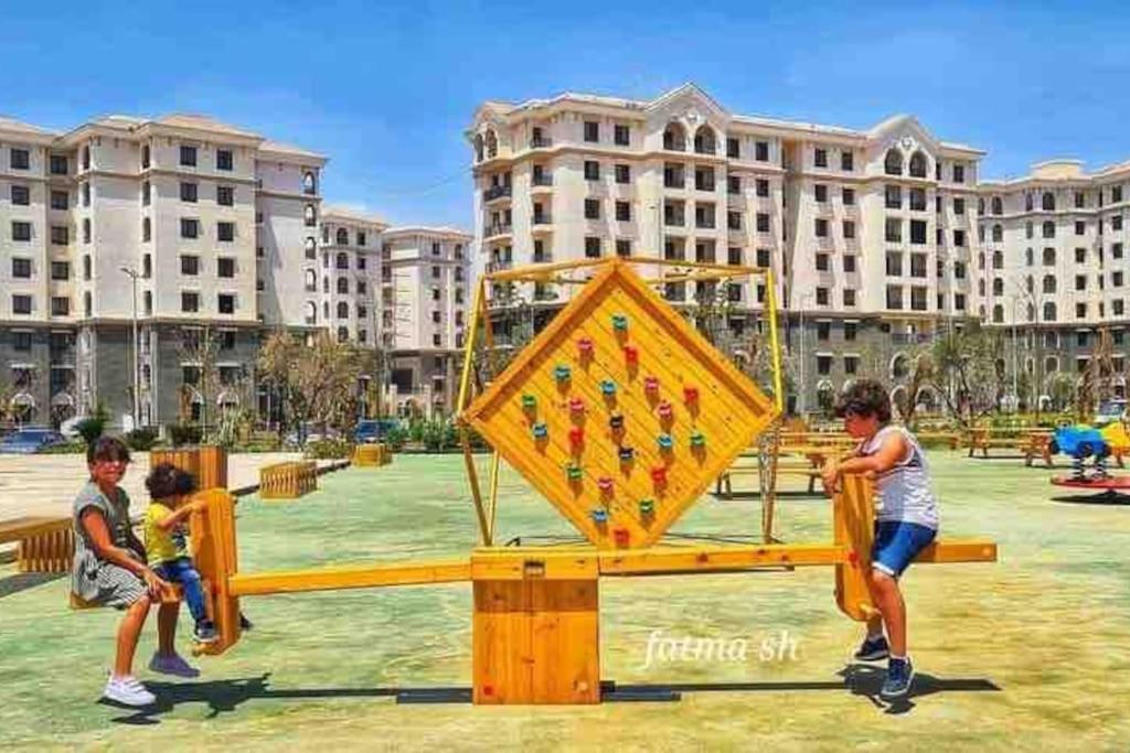 Apartment Stylish 2-bedroom In Celia Compound, New Administrative Capital *